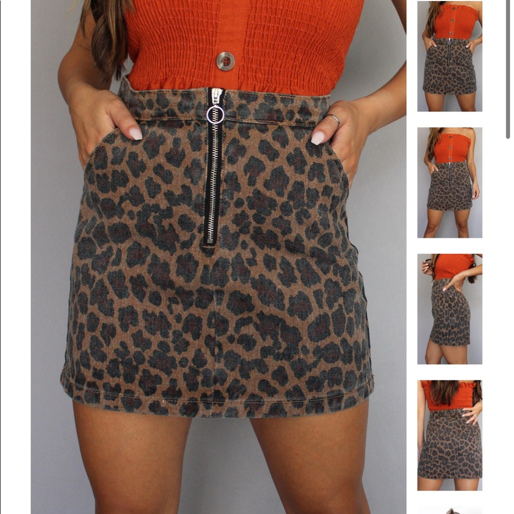 Hayden Jean Mini skirt leopard NWT Size S !!